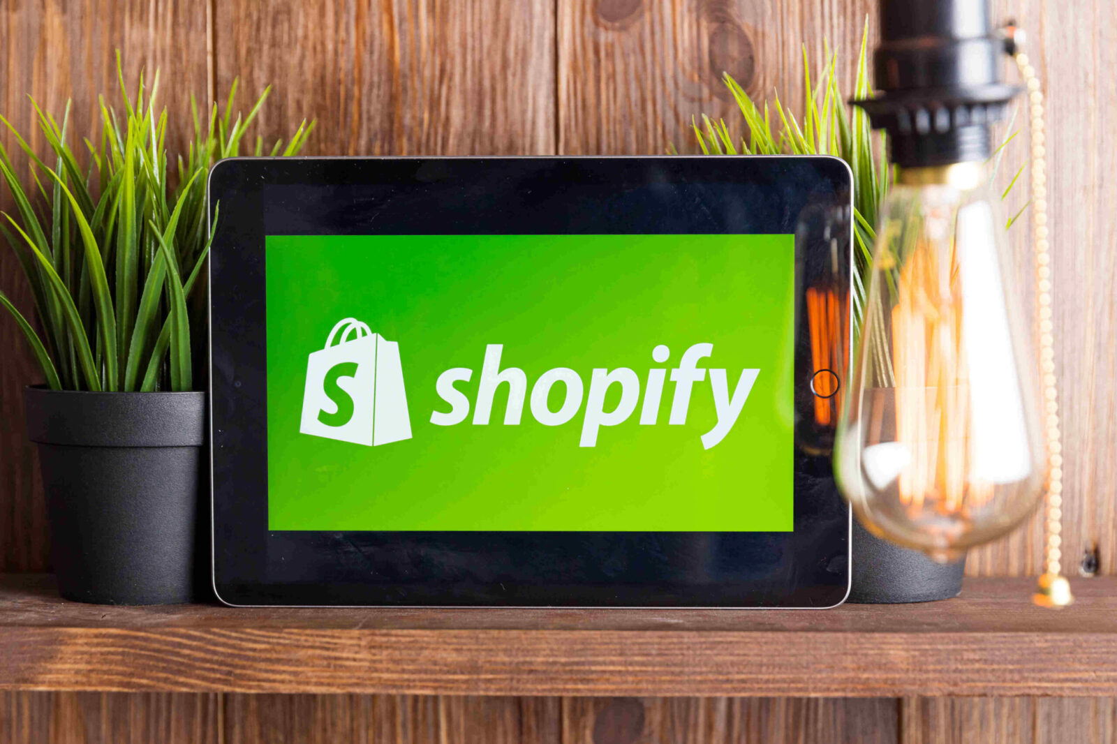 Unleashing the Power of Shopify: How a Shopify Expert Can Revolutionise Your E-Commerce Business